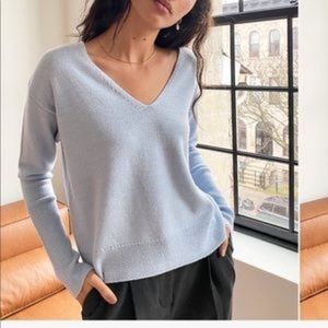 Wilfred - Cyprie V-Neck (Dew Blue, XS)